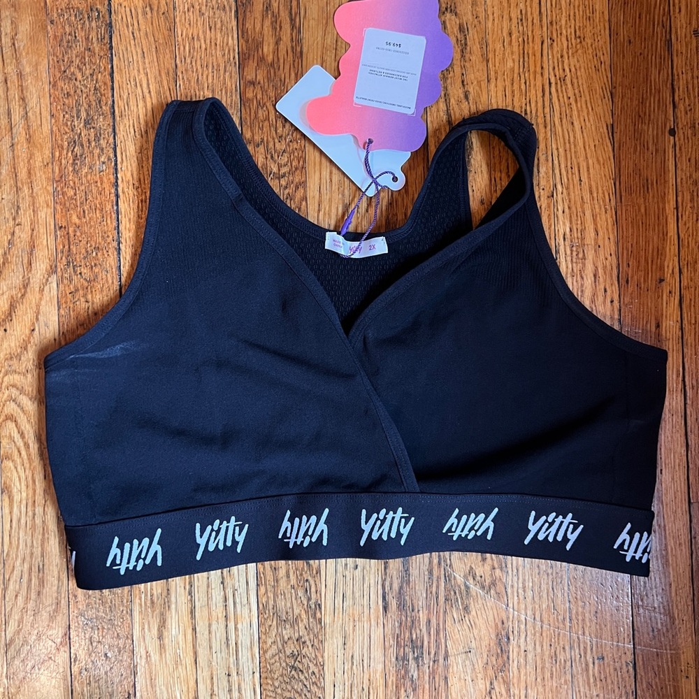 YITTY Black V-Neck Sports Bra 2x